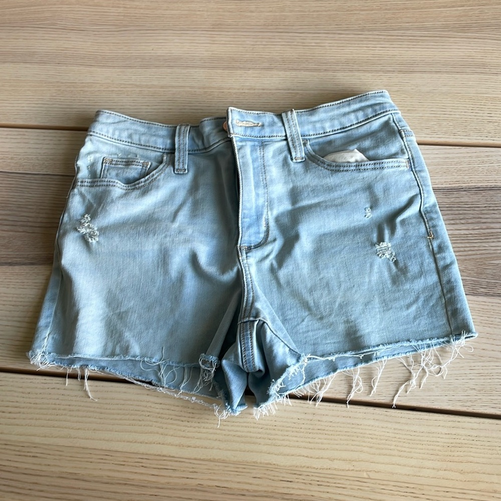 Light Wash Universal Thread Denim Shorts